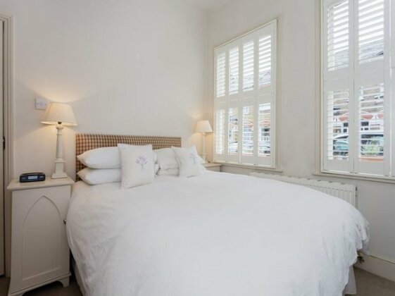 Veeve 2 Bedroom Flat On Dafforne Road Wandsworth - Photo5