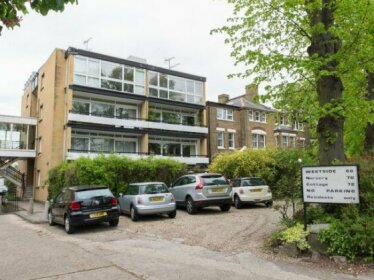 Veeve 3 Bed Apartment Westside East Finchley