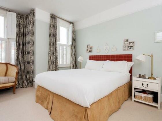 Veeve 3 Bed Family House Gowan Avenue Fulham
