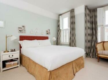 Veeve 3 Bed Family House Gowan Avenue Fulham