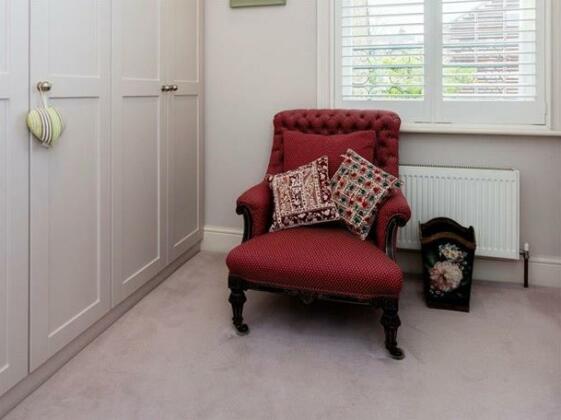 Veeve 3 Bed House On Lillian Road Barnes - Photo2