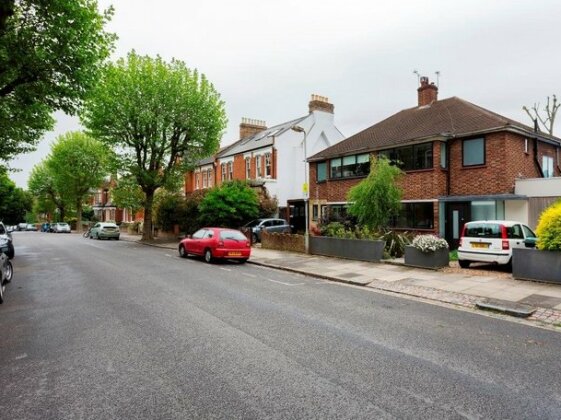 Veeve 3 Bed House On Mount View Road In Haringey