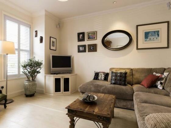 Veeve 3 Bed House On Sunderland Road South Ealing - Photo3