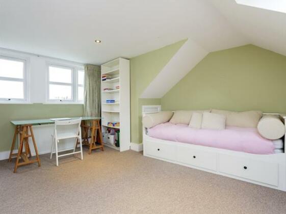 Veeve 4 Bed Family Home With Garden Walkway Fulham - Photo2