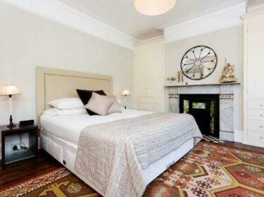 Veeve 4 Bed House Chestnut Grove Balham