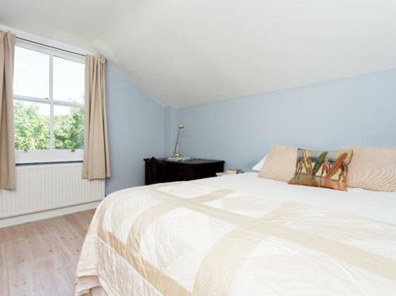 Veeve 4 Bed House Killyon Road Clapham - Photo2