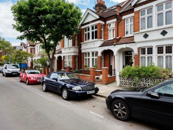 Veeve 4 Bed House On Alfriston Road Clapham