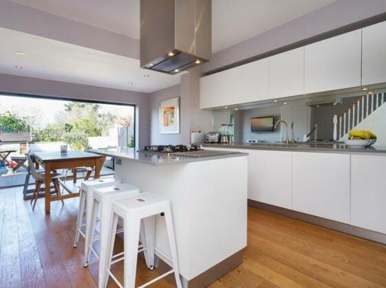 Veeve 4 Bed House On Havelock Road Wimbledon - Photo2