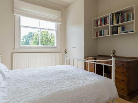 Veeve 4 Bed House On Magdalen Road Wandsworth - Photo3