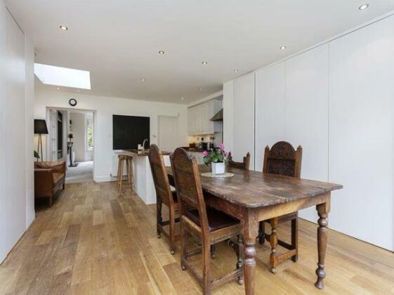 Veeve 5 Bed Family Home Durham Road Wimbledon - Photo3