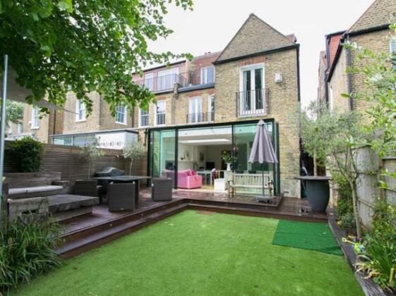 Veeve 5 Bed Family Home On Dukes Avenue Chiswick - Photo2