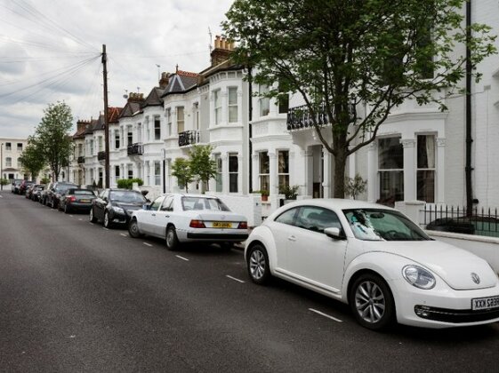 Veeve 5 Bed House On Winchendon Road Fulham
