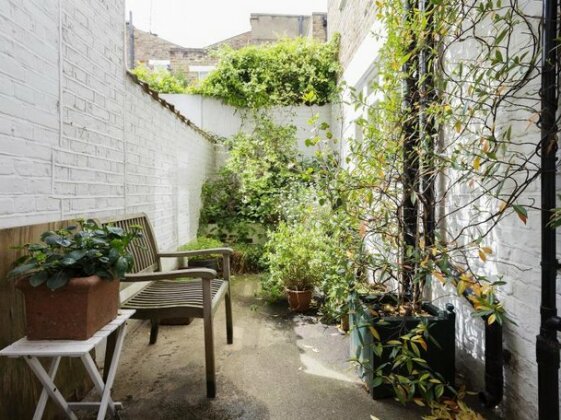 Veeve Charming 4 Bed Notting Hill Townhouse Farmer Street - Photo4