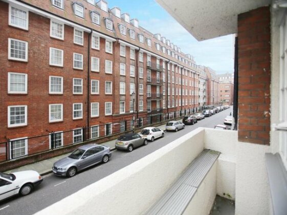 Veeve Chelsea Cloisters Apartment London