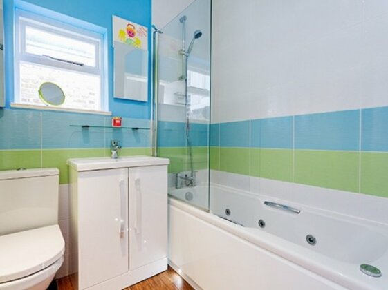 Veeve FrenchStyle 3 Bed Home Townmead Road Fulham - Photo5