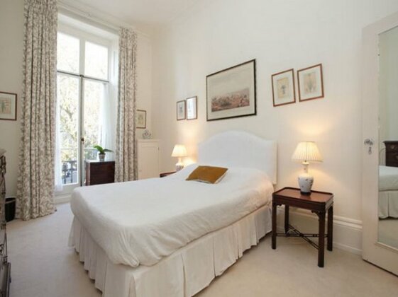 Veeve Grand 2 Bed 2 Bath In Belgravia