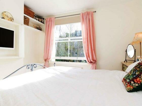 Veeve Light And Open 2 Bed House Moore Park Road Fulham - Photo2