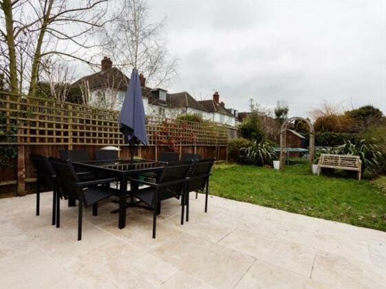 Veeve Lovely 3 Bed Family Home Broadcates Road Wandsworth - Photo4