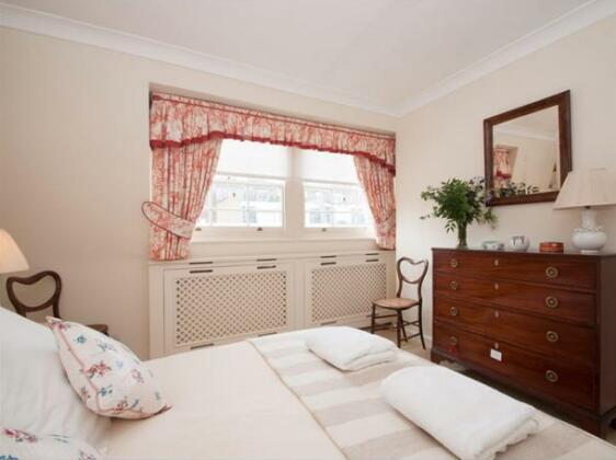 Veeve Smith Terrace Pretty Mews House 3 Bed 2 Bath Chelsea - Photo2