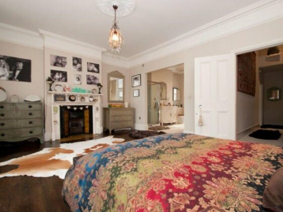 Veeve Stunning 4 Bed Family Home In Chiswick Walk To River Thames - Photo5
