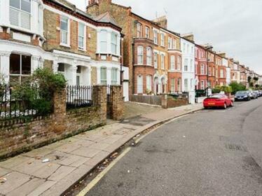 Veeve Traditional 5 Bed House Orlando Road Clapham