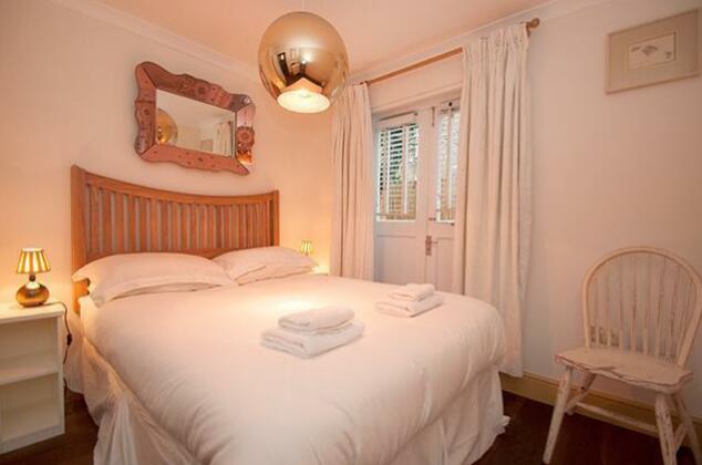 Veeve - Two Bedroom Apartment St Charles Square - Notting Hill