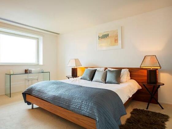 Veeve Views Over Big Ben and The River Thames Central London 3 Bed - Photo3