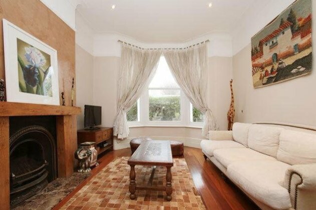 Vive Unique - House Temperley Road - Balham - Photo2