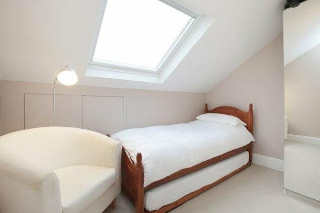 Vive Unique - House Temperley Road - Balham - Photo3