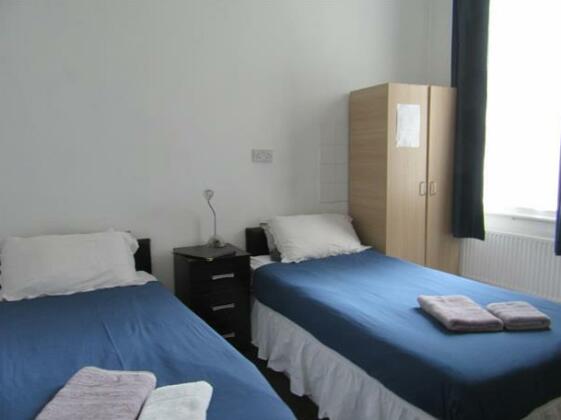 Wembley Central Rooms - Photo4