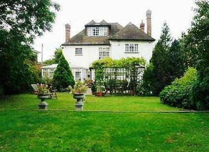 Westfields Guest House Bromley