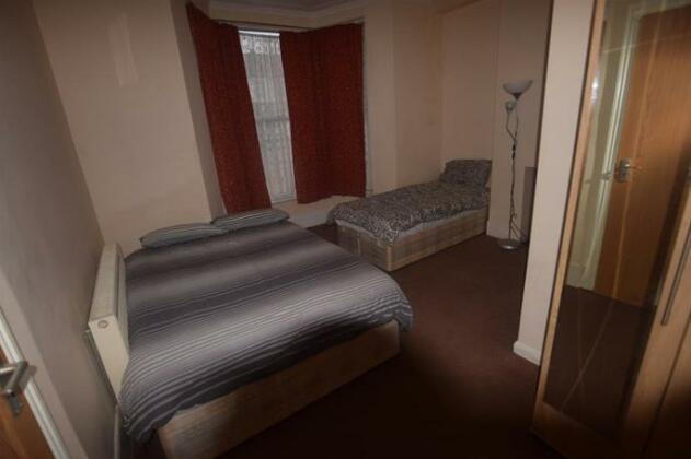 Woodlands Lodge Ilford - Photo4