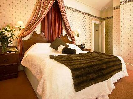 The Hannafore Point Hotel - Photo4