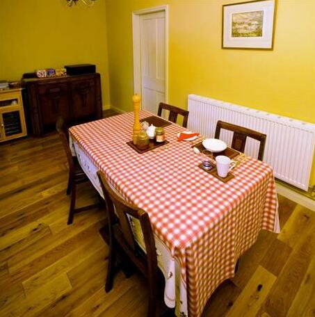 Wold Farm Bed and Breakfast - Photo4