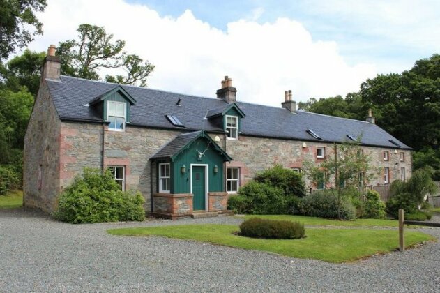 Luss Cottages at Loch Lomond Arms Hotel