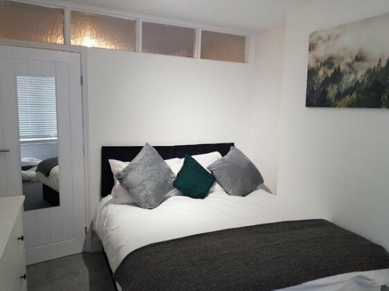 Campbell Apartment Luton