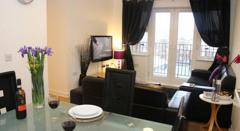 Cotels Luton Serviced Apartments - The Academy - Photo4