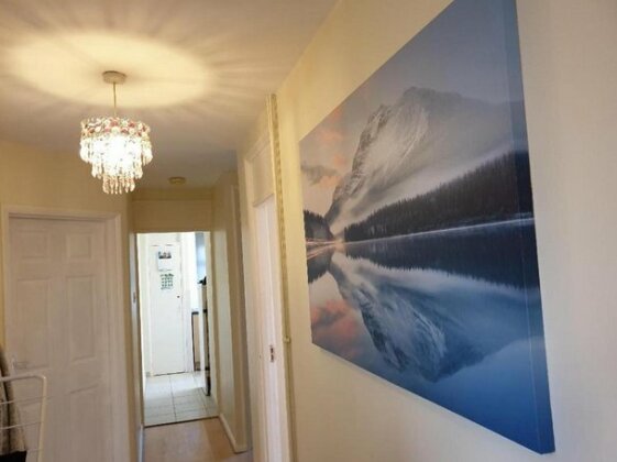 Premier rooms in Luton - Photo3