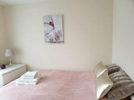 Premier rooms in Luton - Photo5