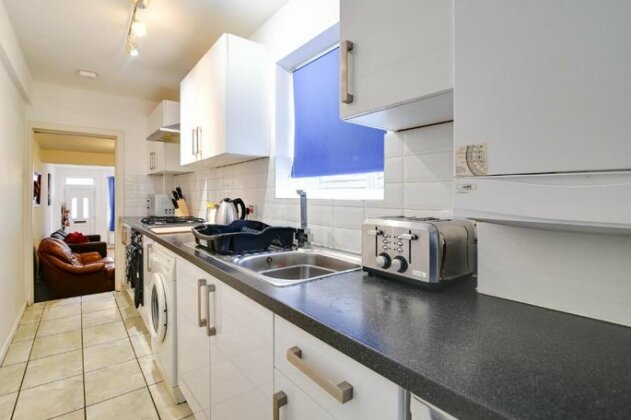 Two Bedroom Serviced House / Apartment - Photo5