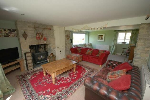 Coombe Hill Cottage - Photo2