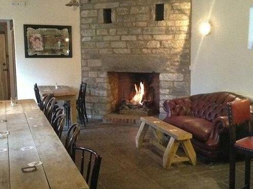 Cross Keys Inn - Photo2