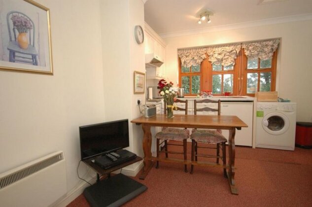 Grooms Cottage Lyminster - Photo2