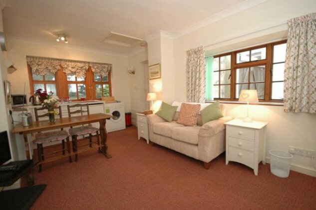 Grooms Cottage Lyminster - Photo3
