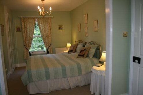 Clayhill House Bed & Breakfast - Photo5