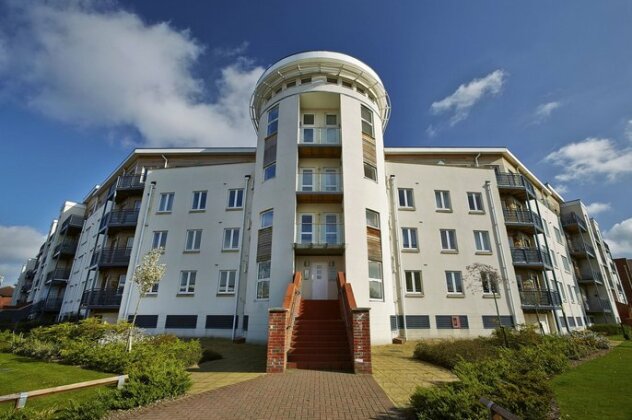 Burghley Court Apartments by esa