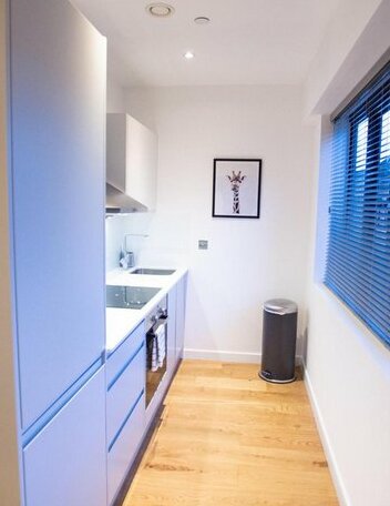 Stylish and Clean 1 Bed Apartment Maidenhead Town center - Photo2