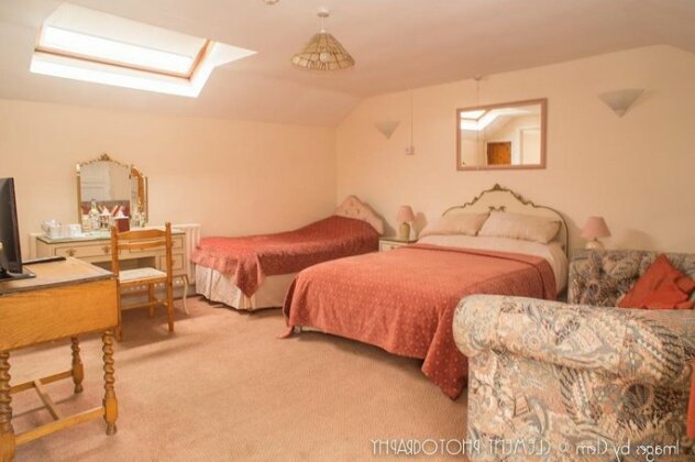 Suddaby's Crown Hotel - B&B - Photo2