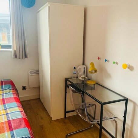 Lovely Room with own private Bathroom in city centre Manchester - Photo2