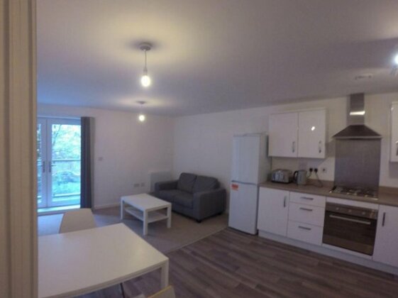 Spacious 2 Bedroom apartment in Salford Quays - Photo4